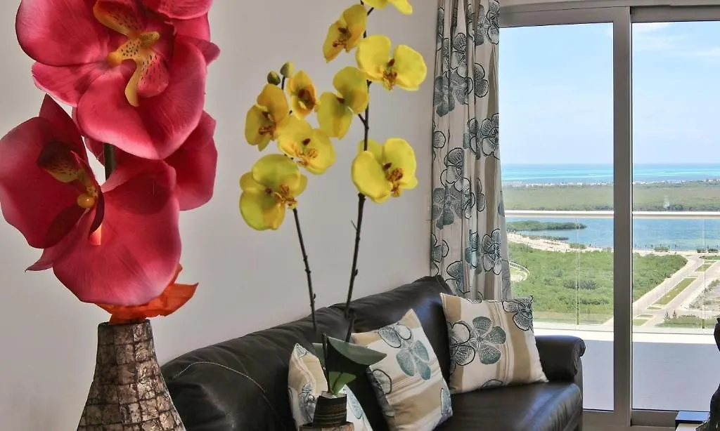 Hotel Barcelona Tower Suites Cancun