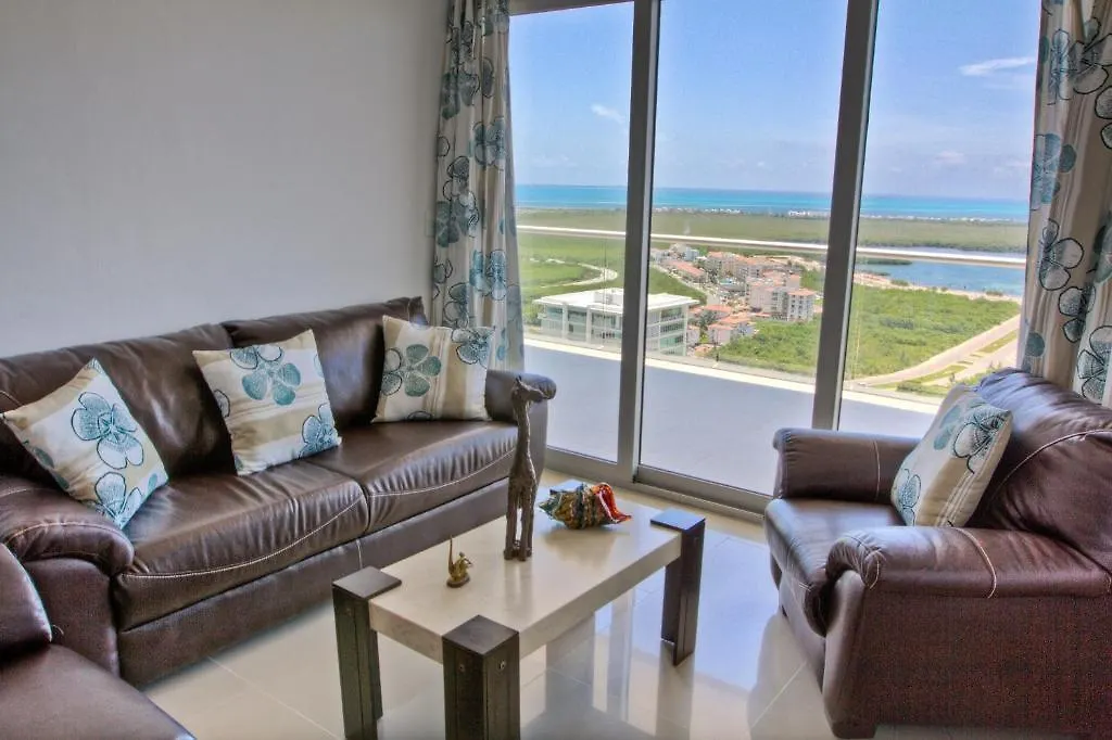 Barcelona Tower Suites Cancun