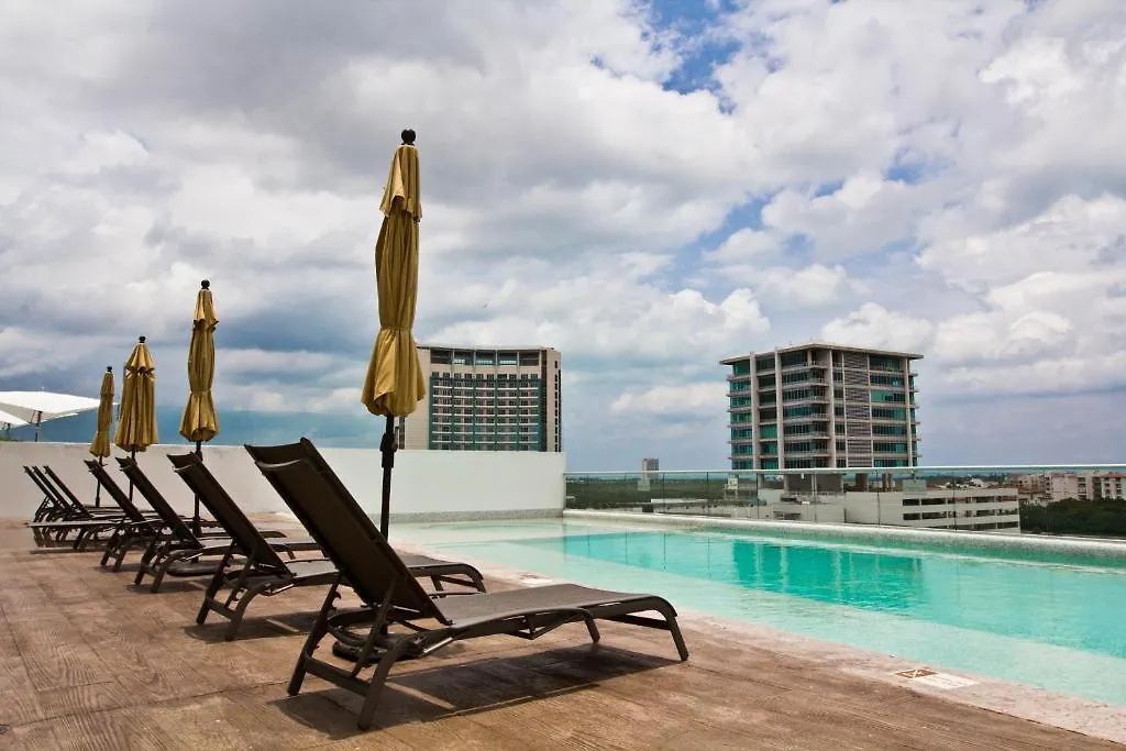 Barcelona Tower Suites Cancun 4*,  Mexico