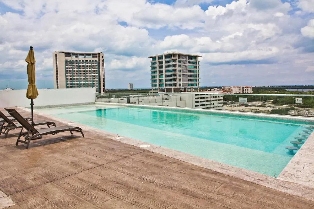 Barcelona Tower Suites Cancun Mexico